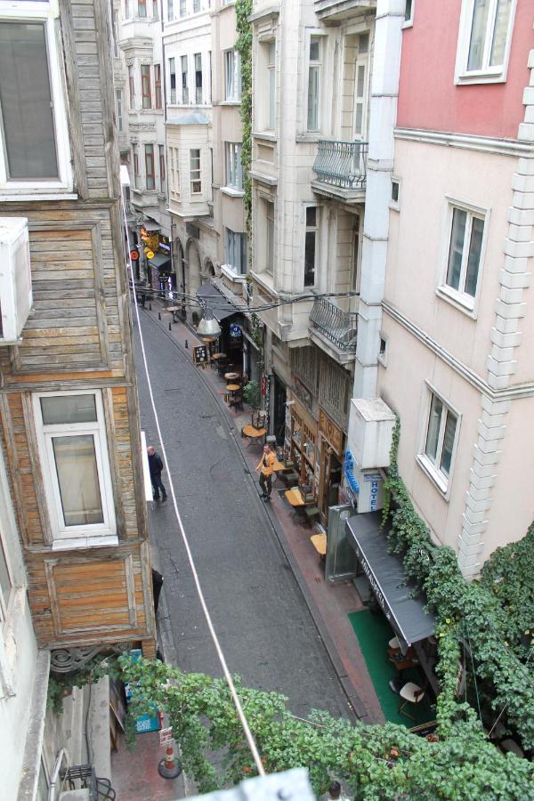 Ferienwohnung Beyoglu Asmalimescit'Te Mobilyali Balkonlu Daire Istanbul Exterior foto